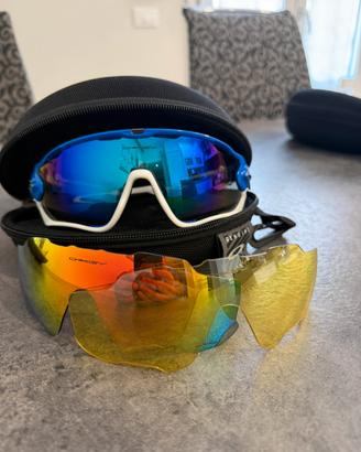 Occhiali da sole Oakley Jawbreaker con custodia.