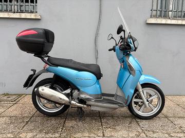 Aprilia Scarabeo 200