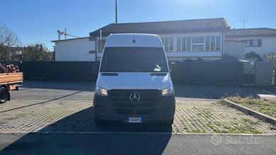 Mercedes Sprinter 416 CDI RWD