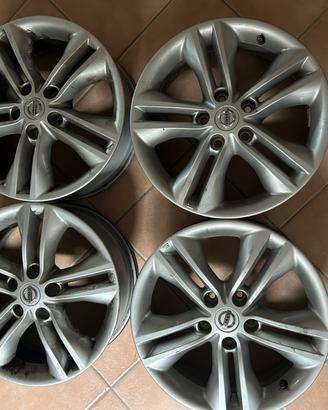 Cerchi lega Nissan Qashqai j10