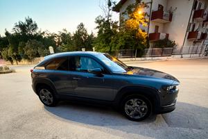 Mazda mx30 Exclusive Elettrica Bmw Audi byd mg ful