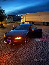 Vedo Audi A5 sportback 2.0 tdi 170cv?