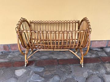 Culla in vimini con ruote