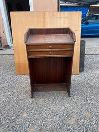 Mobile simil leggio da chiesa