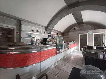 Locale in pieno centro