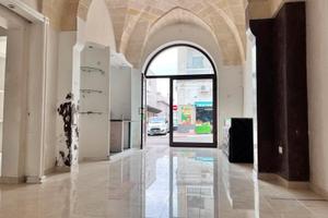 Locale via Roma 60 MQ.- San Giorgio