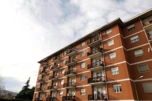 QUADRILOCALE AL QUINTO PIANO CON ASCENSORE