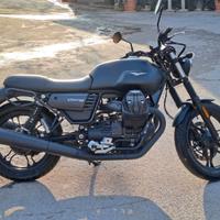 Moto Guzzi V7 iii Stone (2019)