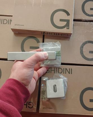 maniglie ferramenta satinata per porte battenti
