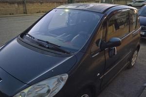 Peugeot 1007