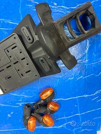 Portatarga e frecce originale yamaha fz1