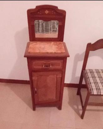 Comodino antico stile liberty 