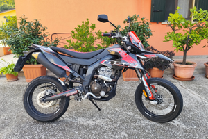 Motard UM DSR 125 SM 4t MOTORE APRILIA