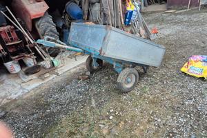 carrello per auto
