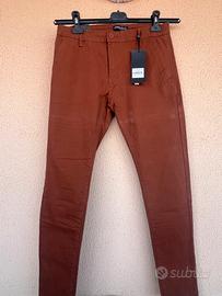 Pantalone chino