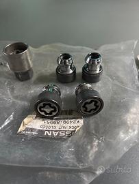 Bulloni antifurto originale Nissan