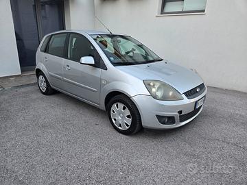 Ford Fiesta 5 porte 1.4 TDCi Titanium
