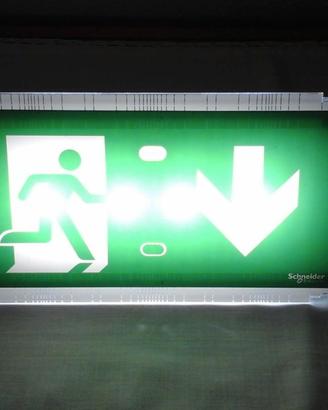 Lampada emergenza a LED