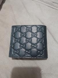 portafoglio Gucci GG Supreme 