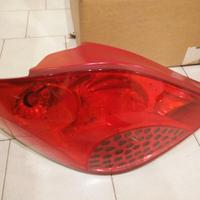 Fanale posteriore Peugeot 207 sinistro (ed 2009)