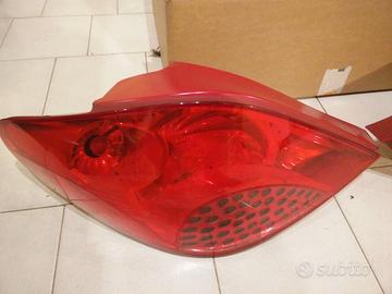 Fanale posteriore Peugeot 207 sinistro (ed 2009)