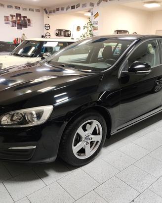 Volvo V60 D2 1.6 DIESEL NEOPATENTATI
