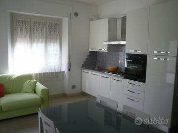 Grazioso Trilocale a 70 metri Mare con Posto Auto