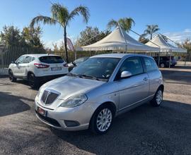 Lancia Ypsilon 1.2 69 CV Argento