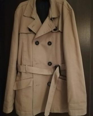 Trench in perfette condizioni 
