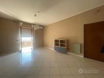 Appartamento 95 mq con box auto-vitulazio