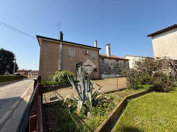 CASA INDIPENDENTE A ISTRANA