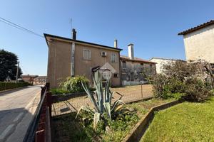 CASA INDIPENDENTE A ISTRANA