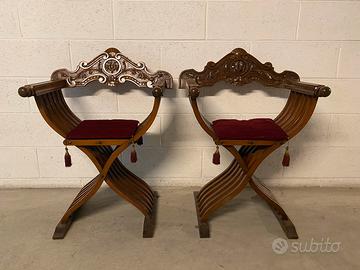 Sedie Savonarola in noce restaurate Rinascimento