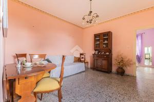 4 LOCALI A VETRALLA
