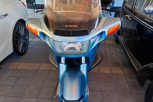 HONDA 800 PACIFIC COAST