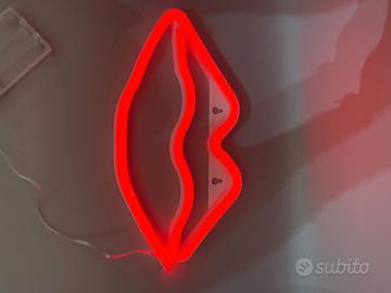 Insegna LED Neon Labbra Rosse – Lampada Decorativa