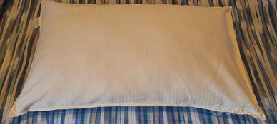 cuscino con imbottitura di lana e cirmolo 