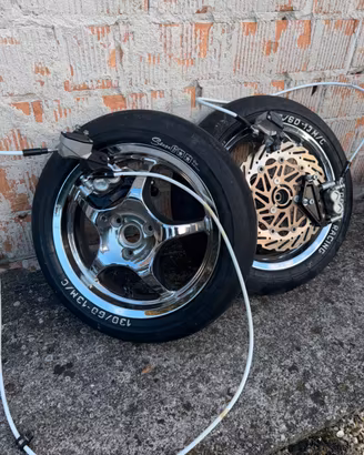 Kit cerchi aerox cromati con slick stage 6 + freni