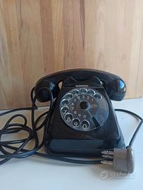 Telefono con rotella in bachelite