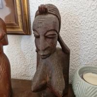 statua africana in legno