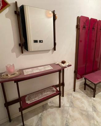 Attaccapanni e panchetta ingresso