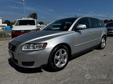 VOLVO V50 1.6 D DRIVe R-Design