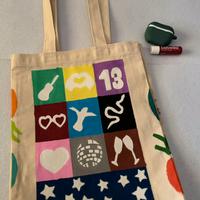 Tote bag