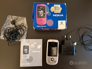 Nokia 2220 Slide
