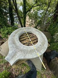 Anello per pozzo in marmo con vetro