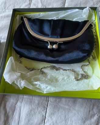 Pochette vintage in raso e tracolla
