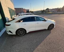 Kia proceed GT