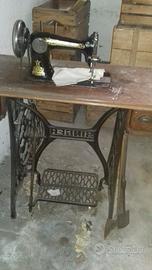 Macchina da cucire singer