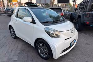 Toyota iQ High Collection Multidrive - 2011