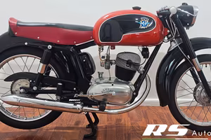 MV AGUSTA 125 TR